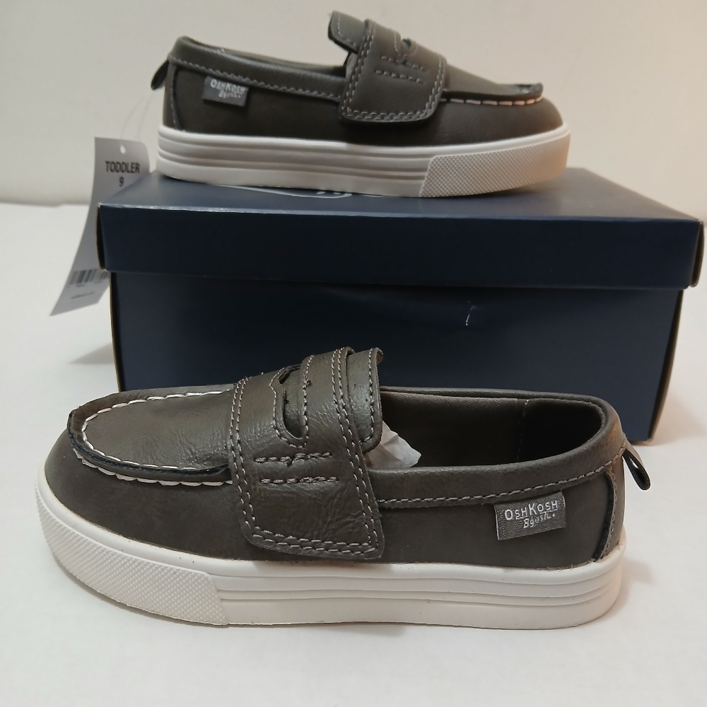 OshKosh B'gosh Kids' Loafers in Dark Gray Size 9 NEW - Picture 8 of 9